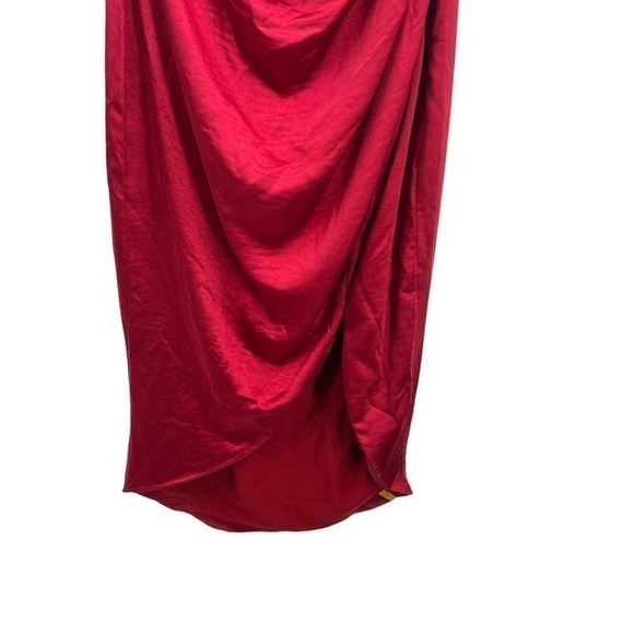 Elliatt Cassini One Shoulder Midi Satin dark Red Medium NEW - Picture 2 of 7